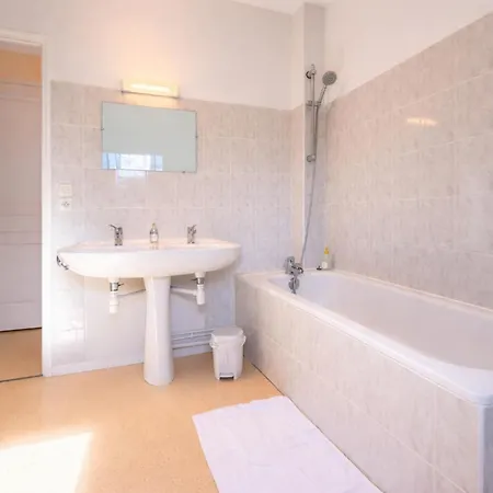 Apartamento De Charme • 3 Ch • Jardin • Barbecue